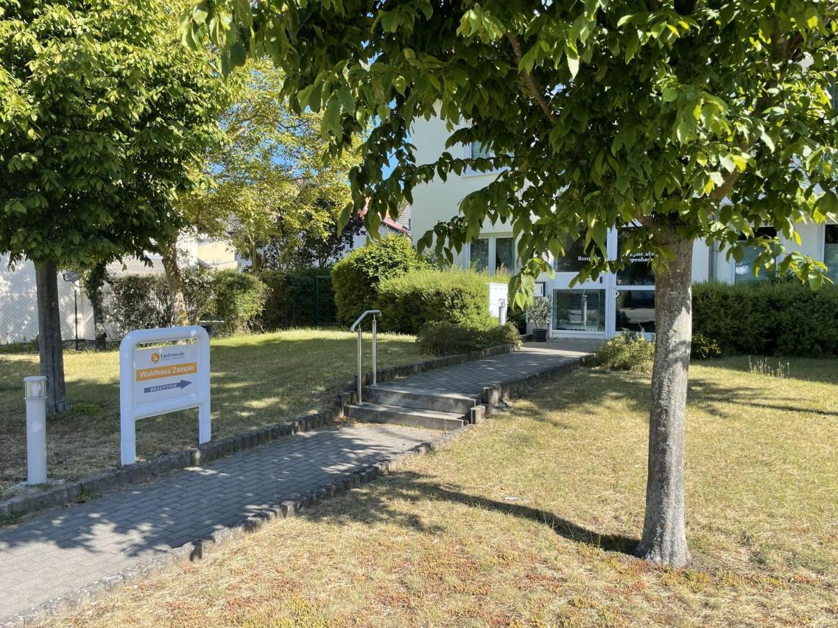 Apartment Diana Mit Terrasse Zempin Exterior foto